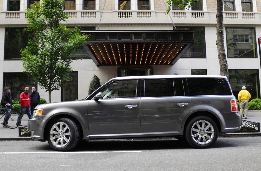  Ford Flex 2008 года  (фото 34 из 142)